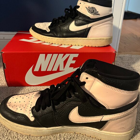 Air Jordan 1 Retro High OG Crimson Tint - Picture 3 of 5